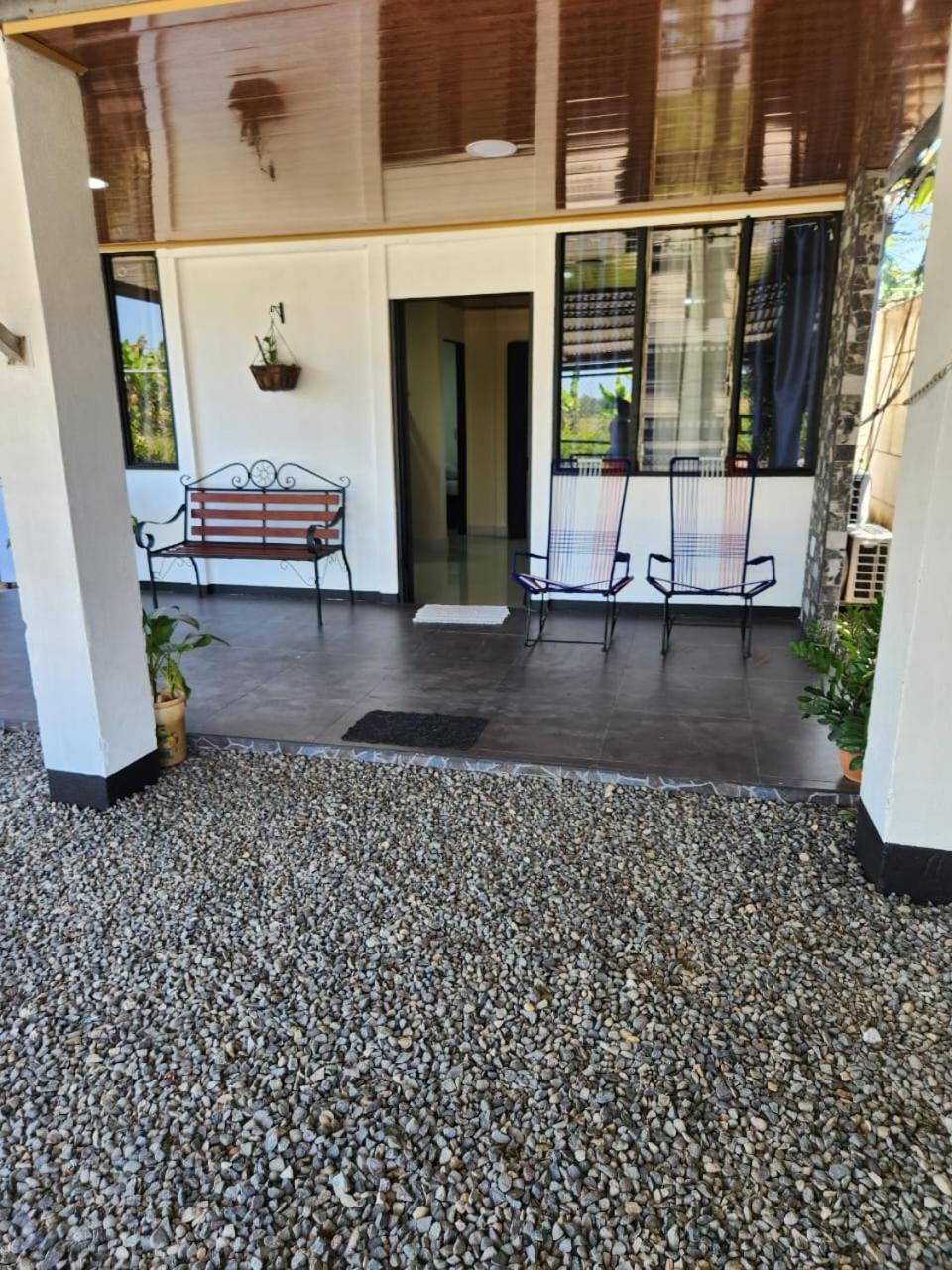 Cabinas Playa Bandera Bed and Breakfast Parrita Exteriör bild