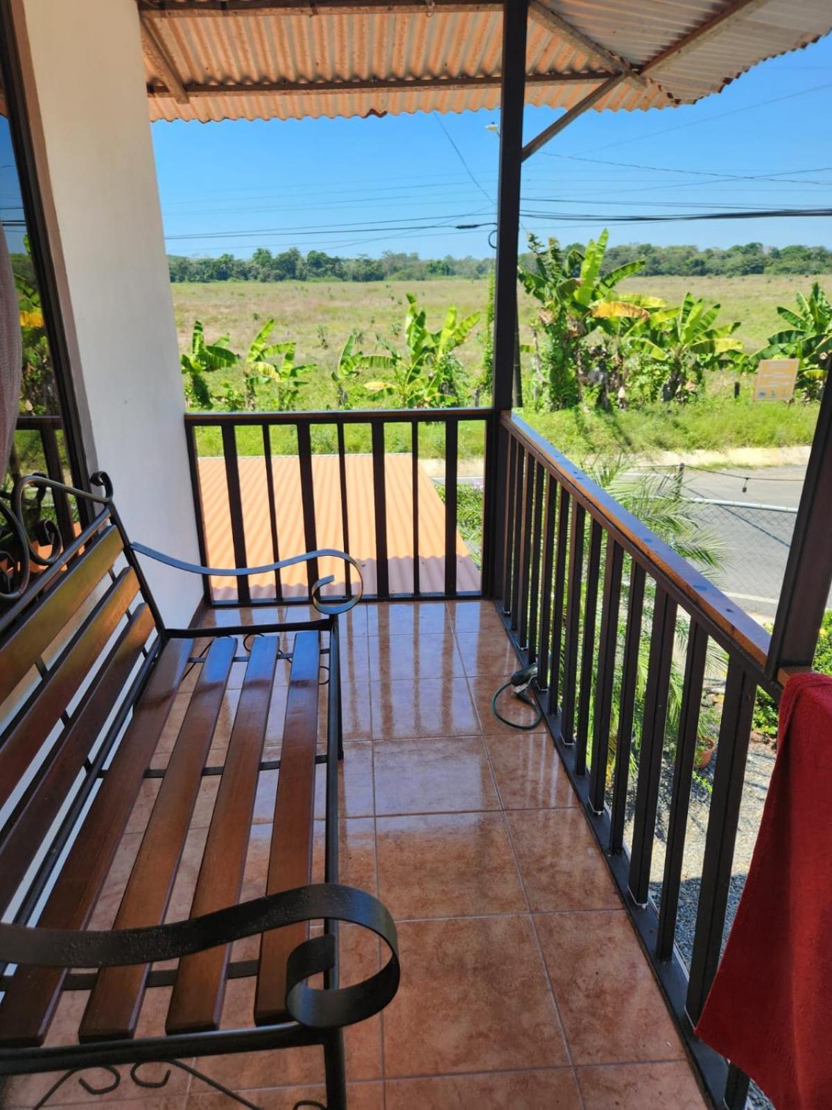 Cabinas Playa Bandera Bed and Breakfast Parrita Exteriör bild
